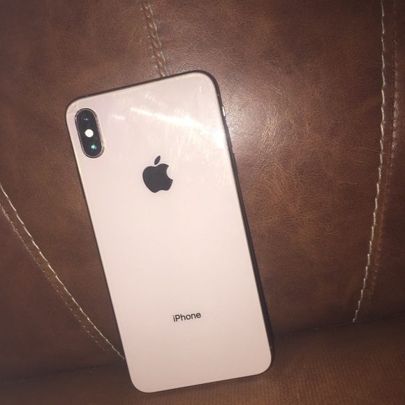 Trade or 200 iPhone sx max unlock to any battery 85% hmu for full dt